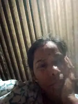 Snapshot of Desi_Couple_P chatting on May 2026 03:07:02 PM Desi Couple P online show from May 2026 03:07:02 PM