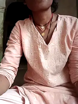 Snapshot of Desi_Couple_P chatting on May 2026 12:49:01 AM Desi Couple P online show from May 2026 12:49:01 AM