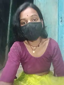 Snapshot of Desi_Couple_P chatting on May 2026 03:42:01 PM Desi Couple P online show from May 2026 03:42:01 PM