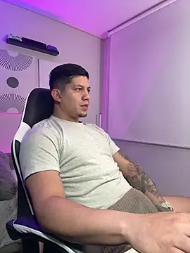  robertobaggioo online show from March 2026 12:21:02 PM