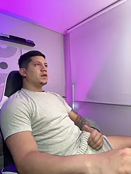  robertobaggioo online show from March 2026 01:00:02 PM