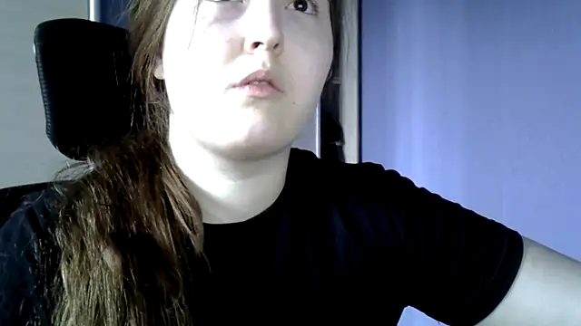 Snapshot of LixuryBaby chatting on February 2026 10:27:02 AM LixuryBaby online show from February 2026 10:27:02 AM