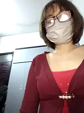 Snapshot of NIANSED chatting on February 2026 04:09:01 AM NIANSED online show from February 2026 04:09:01 AM