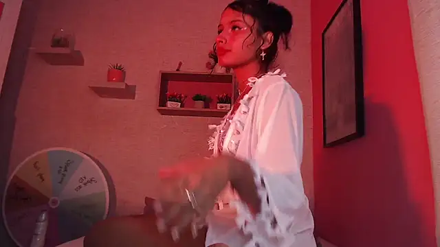 Snapshot of TomieDarkp chatting on February 2026 01:00:02 PM TomieDarkp online show from February 2026 01:00:02 PM