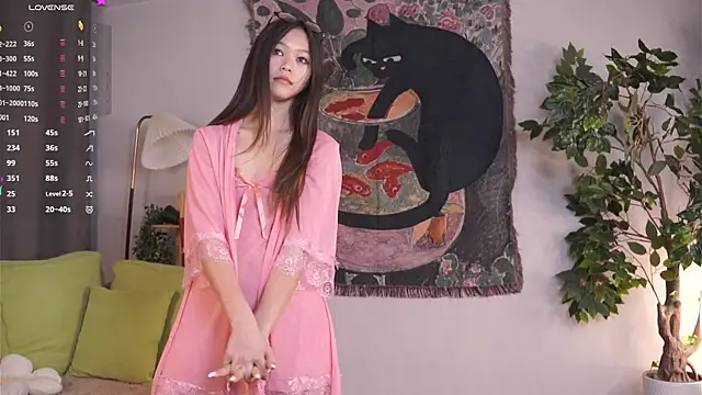 JanelBitther online show from April 2026 08:09:02 PM