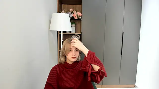 Snapshot of KirstinMcgeady chatting on February 2026 07:59:02 AM KirstinMcgeady online show from February 2026 07:59:02 AM