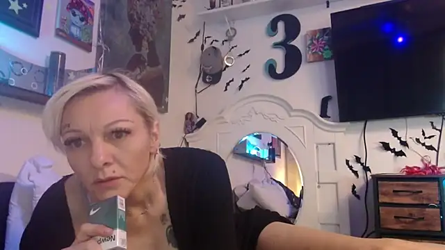 slutslave333 online show from April 2026 09:39:01 PM