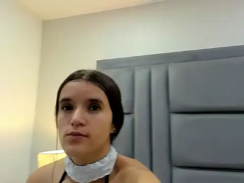 HollyOlson online show from March 2026 07:32:01 PM