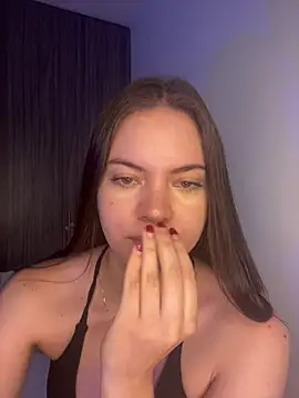 Snapshot of alyabelova chatting on May 2026 05:35:02 AM alyabelova online show from May 2026 05:35:02 AM