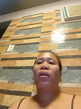 squirtshantal online show from November 2025 04:18:01 PM