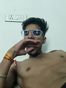Snapshot of kaushikhotty chatting on May 2026 07:44:02 PM kaushikhotty online show from May 2026 07:44:02 PM