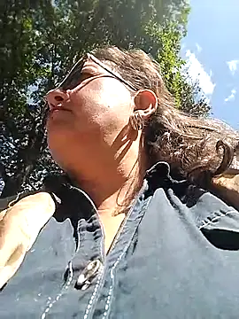 Snapshot of _Saraqueen chatting on February 2026 03:00:01 PM Saraqueen online show from February 2026 03:00:01 PM