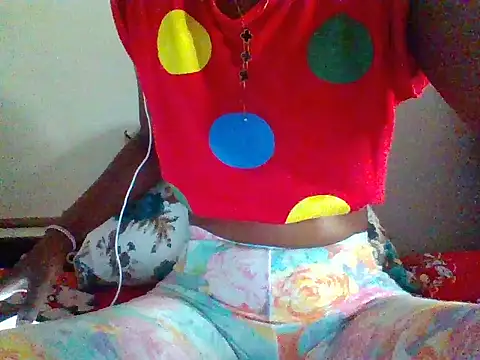 Lunateddy online show from February 2026 07:18:02 AM