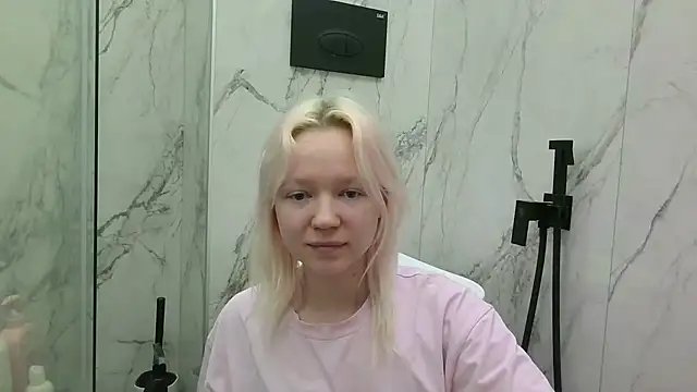 BabyyDolll  online show from February 2026 11:07:01 AM