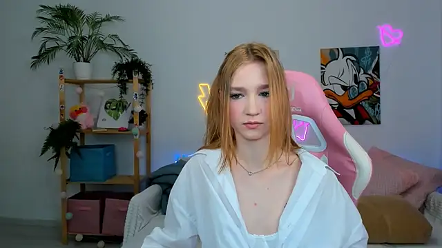 Snapshot of Ophelia_Jay chatting on February 2026 03:24:02 AM Ophelia Jay online show from February 2026 03:24:02 AM