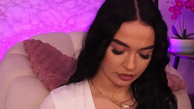 SashaLorrenz online show from June 2026 02:33:01 PM