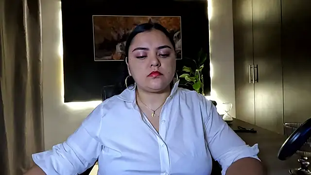 AzaraOnyx online show from July 2026 01:48:01 PM
