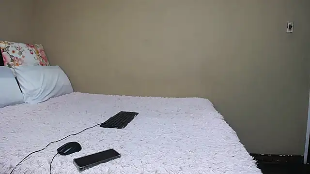 KinkyPxx online show from April 2026 04:18:01 PM