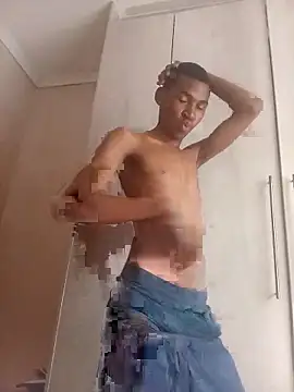 Leroyhotess online show from February 2026 07:51:01 AM