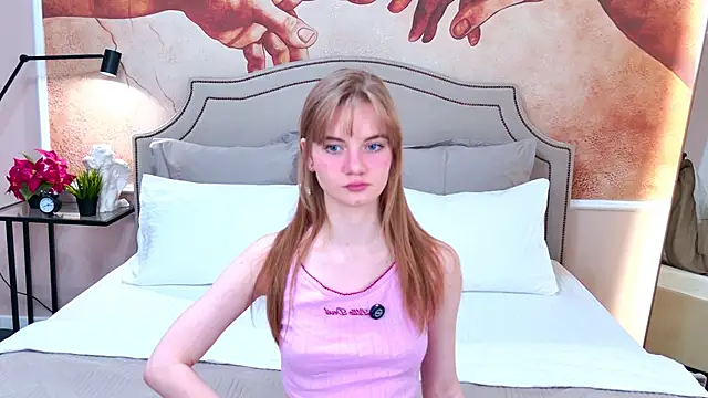 ElfieWhite online show from March 2026 03:15:01 PM