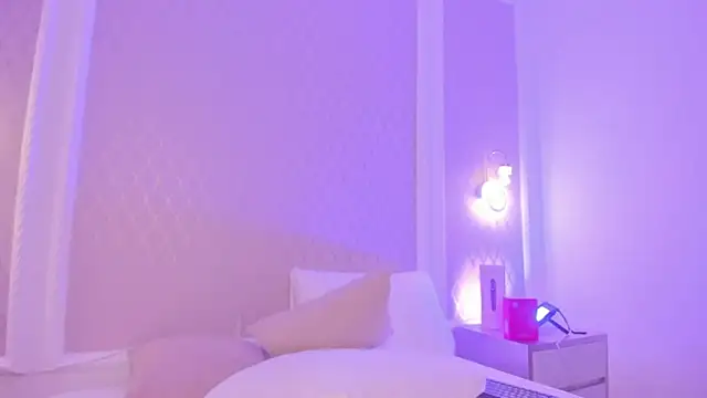 Snapshot of ariadna_boneville chatting on June 2026 02:33:02 AM ariadna boneville online show from June 2026 02:33:02 AM