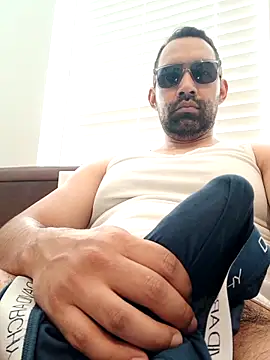 jescamilla082190 online show from February 2026 09:00:02 PM