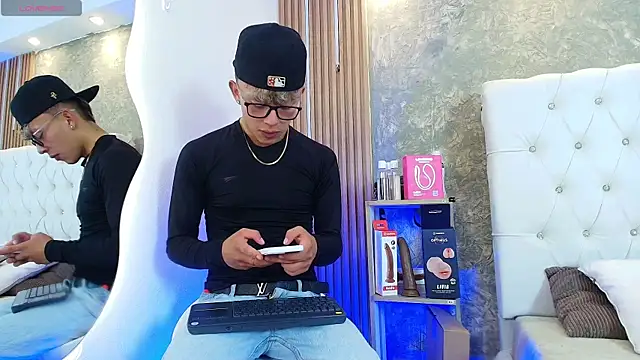 Dark Nico online show from April 2026 04:02:02 AM