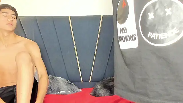 Snapshot of kleiver_cum18 chatting on February 2026 02:07:01 PM kleiver cum18 online show from February 2026 02:07:01 PM