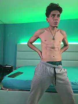 abrilandjulian online show from February 2026 12:23:02 PM