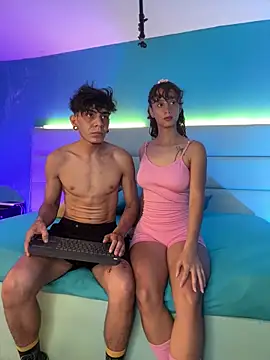 abrilandjulian online show from March 2026 11:38:01 AM