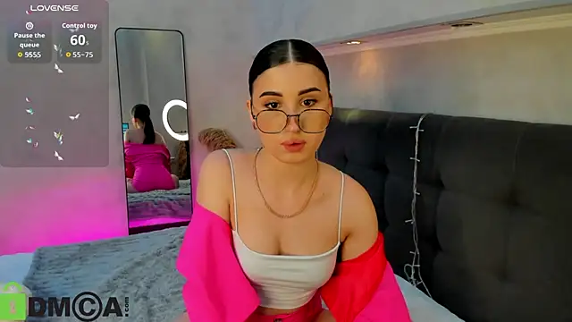 Emily Lews online show from March 2026 09:10:01 AM