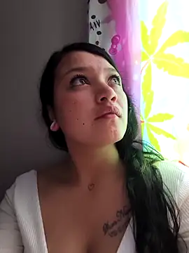 Bloom Dahlia online show from March 2026 09:43:01 PM