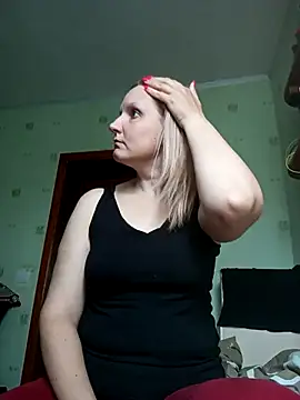 SusanGold9211 online show from April 2026 09:32:02 AM