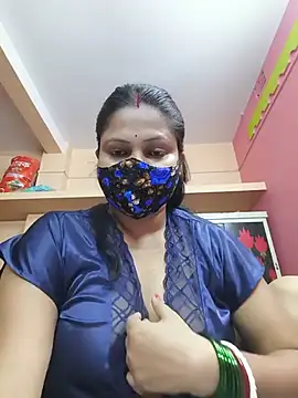 Snapshot of Kiya_6543 chatting on July 2026 06:32:01 PM Kiya 6543 online show from July 2026 06:32:01 PM