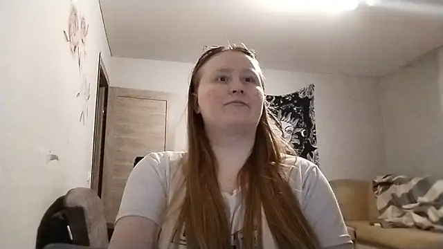 Snapshot of AnikaLipps chatting on June 2026 01:38:02 AM AnikaLipps online show from June 2026 01:38:02 AM