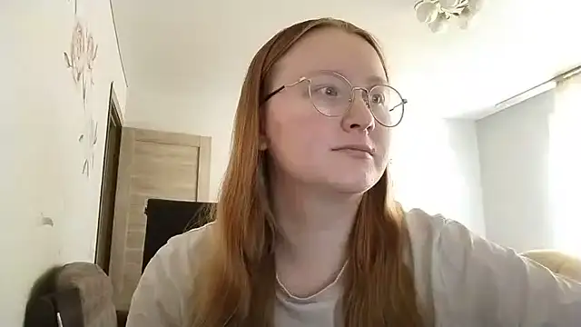 Snapshot of AnikaLipps chatting on June 2026 11:22:02 AM AnikaLipps online show from June 2026 11:22:02 AM