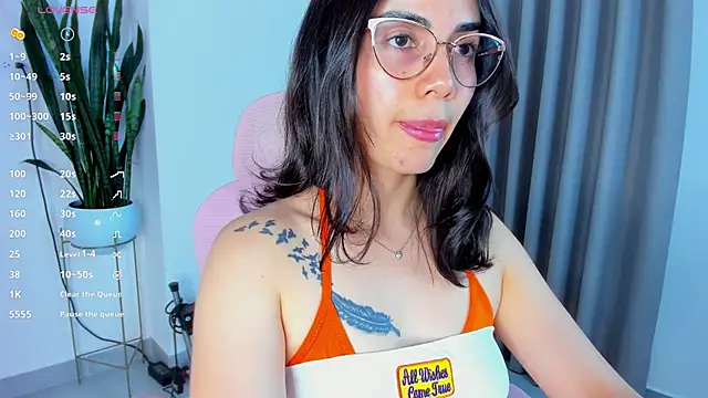 Snapshot of sara_ospina22 chatting on June 2026 11:38:02 PM sara ospina22 online show from June 2026 11:38:02 PM