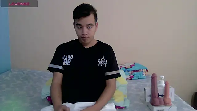 Snapshot of IronDante chatting on July 2026 12:18:02 PM IronDante online show from July 2026 12:18:02 PM