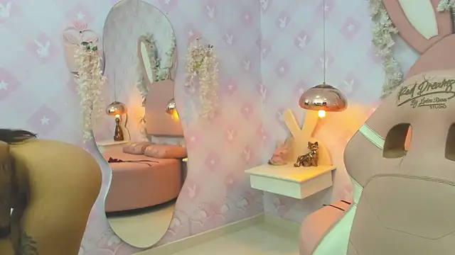 Snapshot of Isabellaa_Rosee chatting on April 2026 08:00:02 PM Isabellaa Rosee online show from April 2026 08:00:02 PM