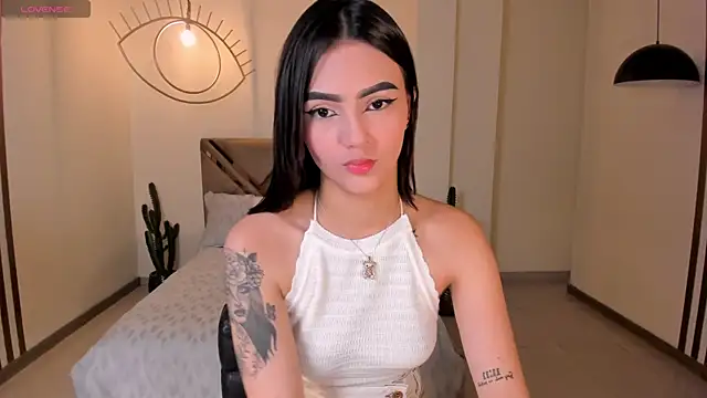 CarolineEvans x online show from March 2026 07:30:01 PM