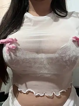 Snapshot of BabiCastelari chatting on February 2026 01:34:02 PM BabiCastelari online show from February 2026 01:34:02 PM