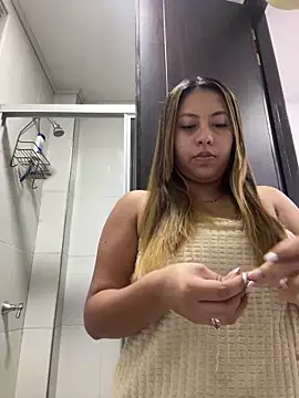 Emiily joee  online show from April 2026 09:56:01 PM