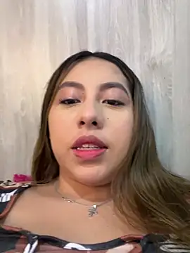 Snapshot of Emiily_joee_ chatting on May 2026 04:19:02 AM Emiily joee online show from May 2026 04:19:02 AM