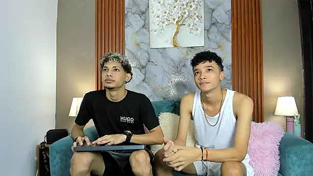 Snapshot of YOUNG_BOYS_HELL chatting on February 2026 01:14:01 AM YOUNG BOYS HELL online show from February 2026 01:14:01 AM