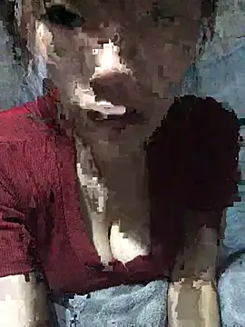 Snapshot of Sukem-mut chatting on April 2026 01:13:02 PM Sukem-mut online show from April 2026 01:13:02 PM