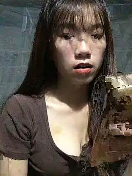 Snapshot of Sukem-mut chatting on May 2026 04:59:02 PM Sukem-mut online show from May 2026 04:59:02 PM