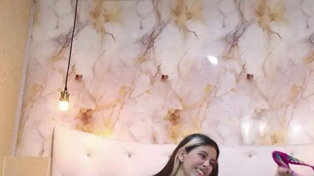 ABBYANDYILIRA online show from April 2026 07:29:01 PM