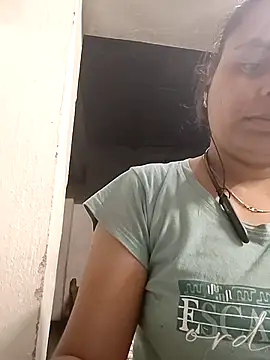 taniya0 online show from April 2026 04:33:02 PM