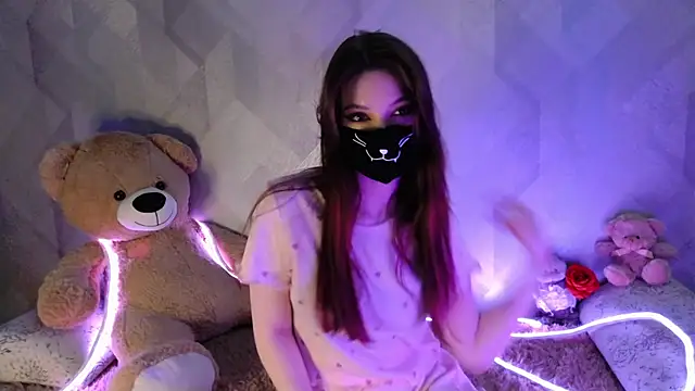 llonaMask online show from February 2026 08:36:01 AM