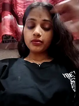 samayra1144 online show from February 2026 06:17:02 PM